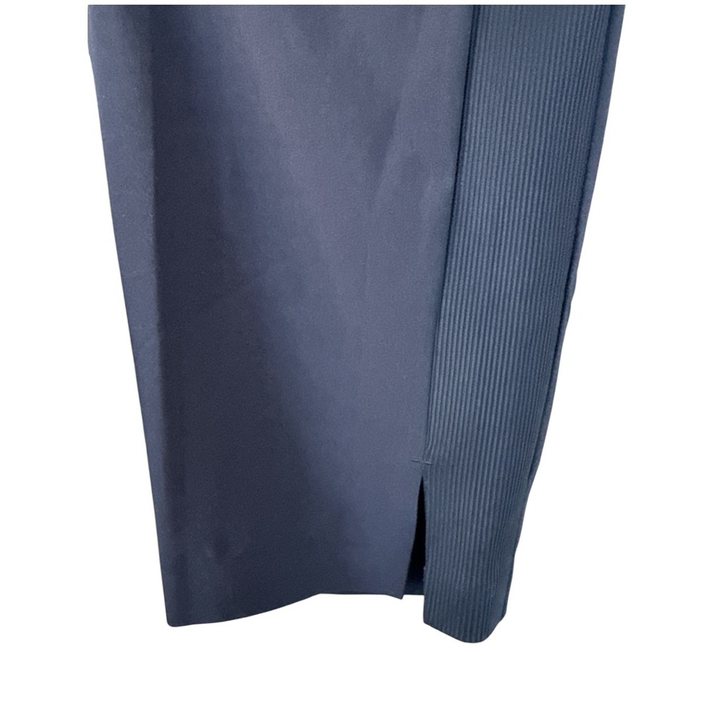 Athleta Brooklyn Mid Rise Ankle Pant Black
Size 6 - Picture 3 of 6